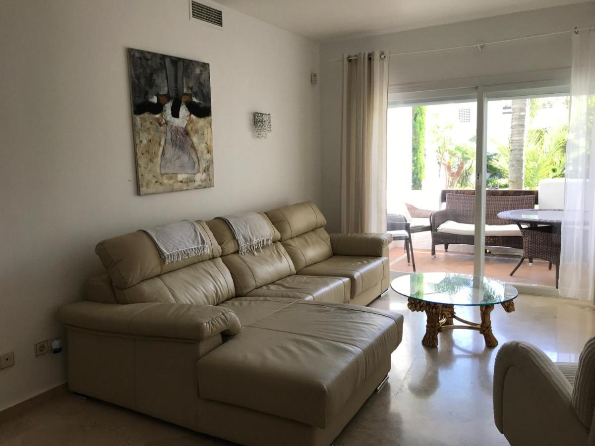 Apartment Costalita, Direct Beach Access, Ground Floor, Salt Water Pool Естепона Екстериор снимка