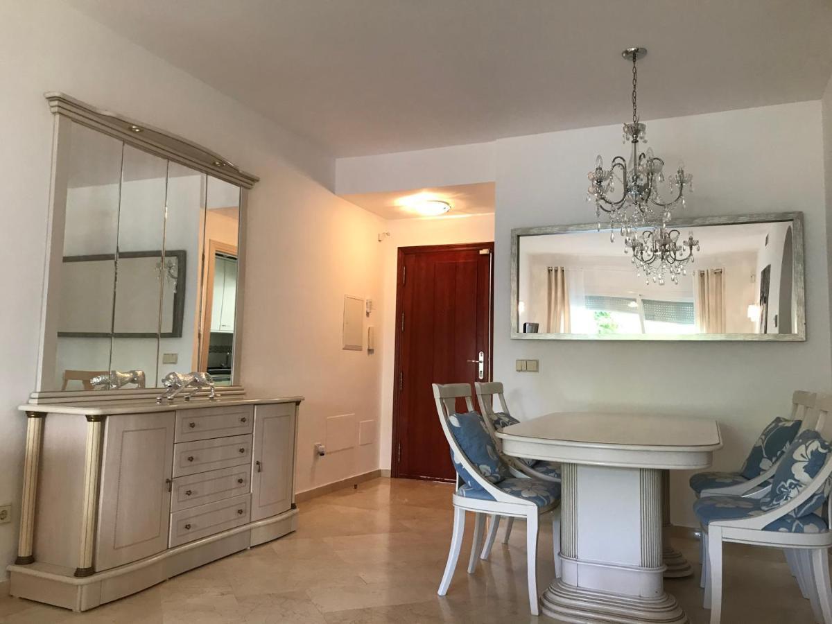 Apartment Costalita, Direct Beach Access, Ground Floor, Salt Water Pool Естепона Екстериор снимка